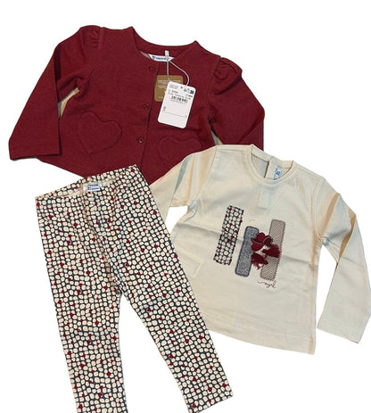 Conjunto sueter, blusa y leggins corazones
