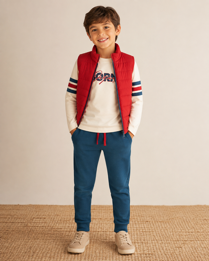 Conjunto playera, pants y chaleco