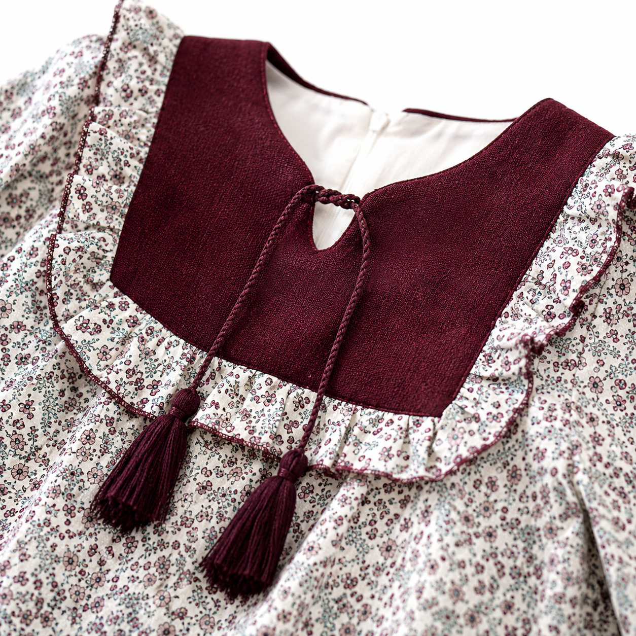 Vestido florecitas con borlas