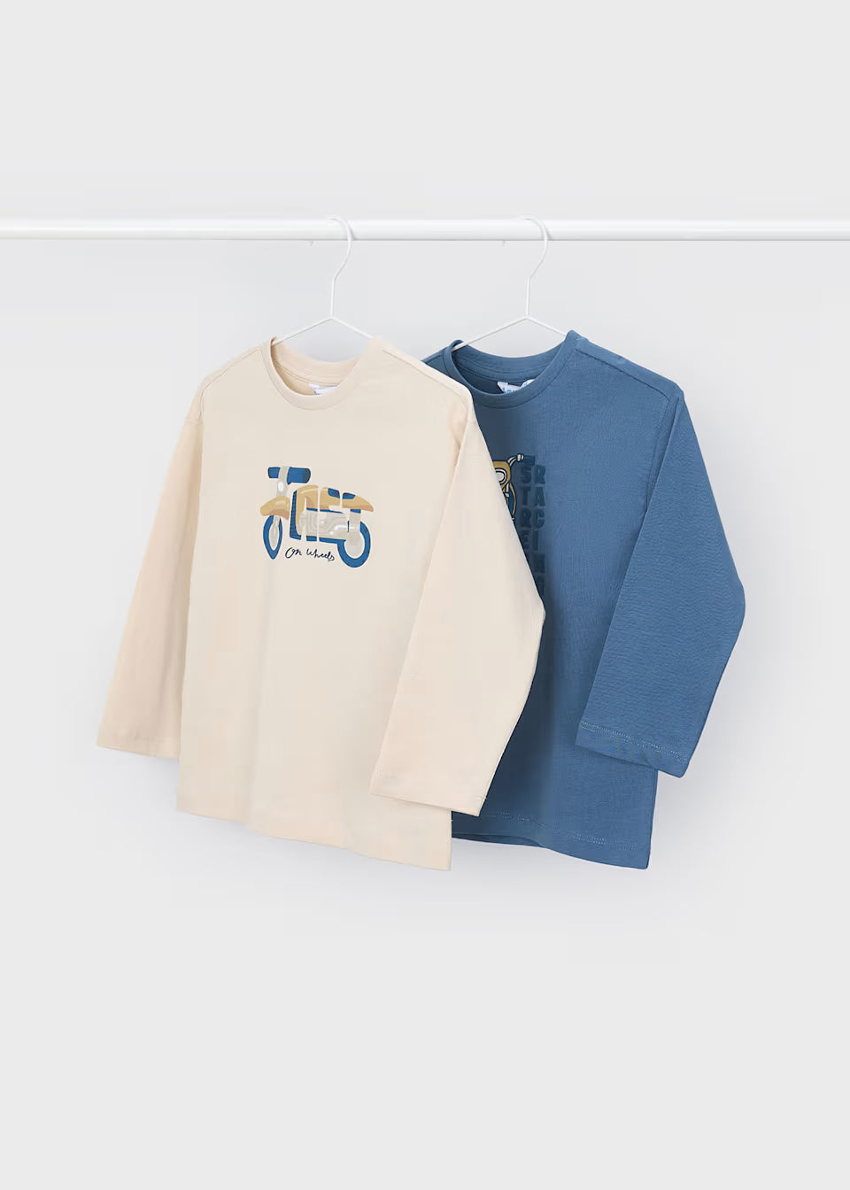 Playera beige manga larga moto
